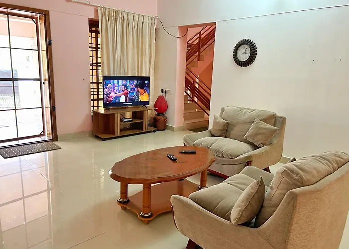 La Casa Trivandrum 4 Bhk Ac Luxury Villa At City Centre, Just 5 Kms From Airport & 3 Kms To Trivandrum Railway Station Thiruvananthapuram