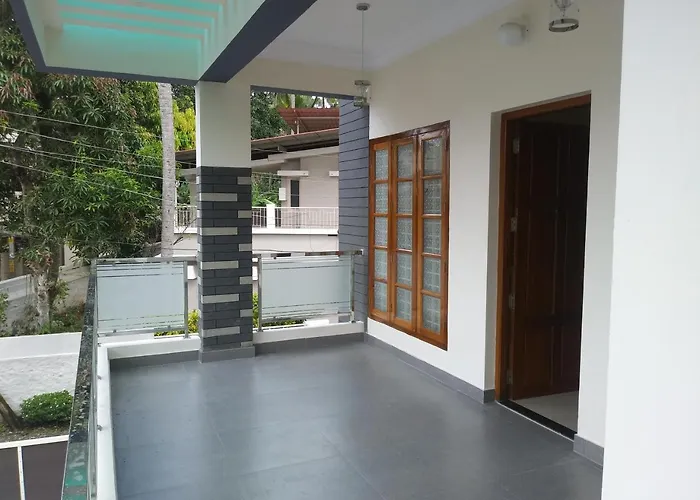 Sowparnika N.V Nagar Peroorkada Villa Thiruvananthapuram